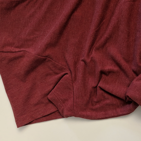 🆕🛍️5$ ADD ON🛍️MyStyle women's V neck fitted t-shirt - Picture 4 of 5